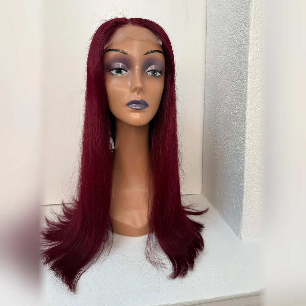 Perruque naturelle lisse bordeaux closure 5×5