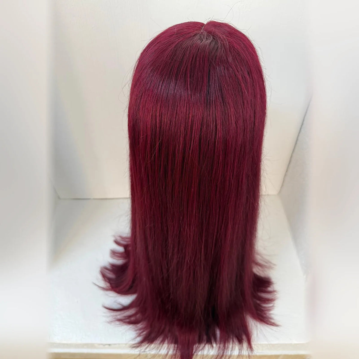 Perruque naturelle lisse bordeaux closure 5×5